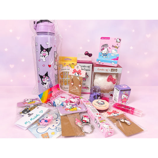 Sanrio 18 Piece Beauty & Accessories Bundle Hello Kitty Kuromi Cinnamoroll
