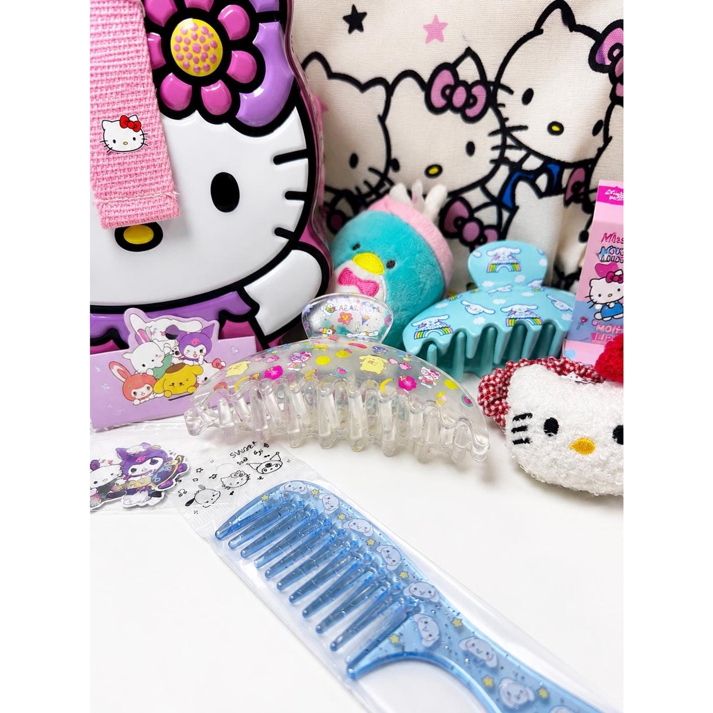 Hello Kitty & Friends 13-Piece Gift Bundle | Tote Bag, Mini Lunchbox, Hair Claws, Pen, Earrings, Sanrio Gift Set