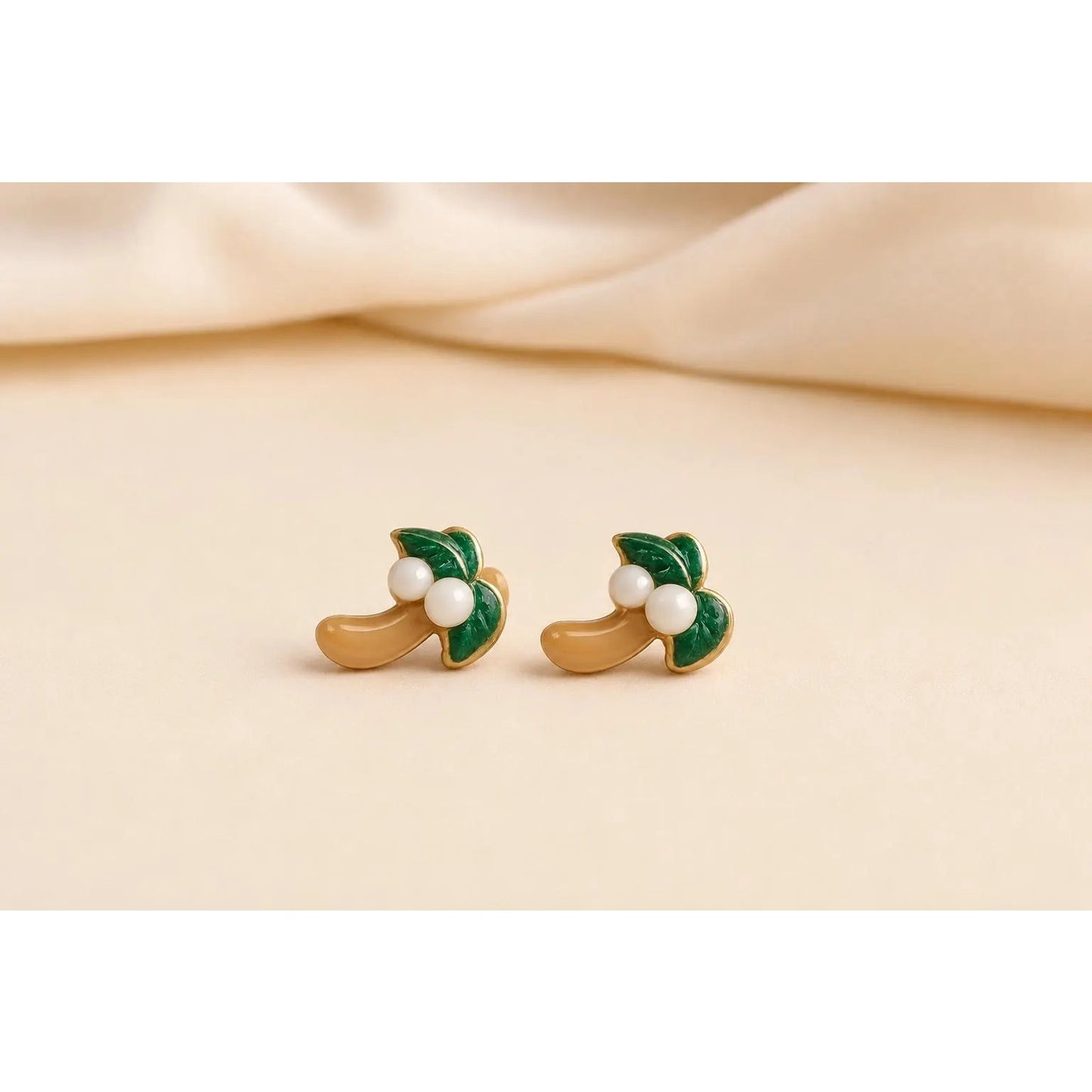 Tropical Hello Kitty Stud Earrings Set | Palm Tree & Tanned Hello Kitty Bikini