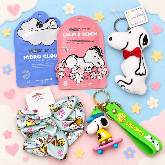 Snoopy Gift Bundle, 14 Piece Peanuts Set, Hair Brush, Scrunchie, Keychains, Lip Gloss, Face Masks & Accessories