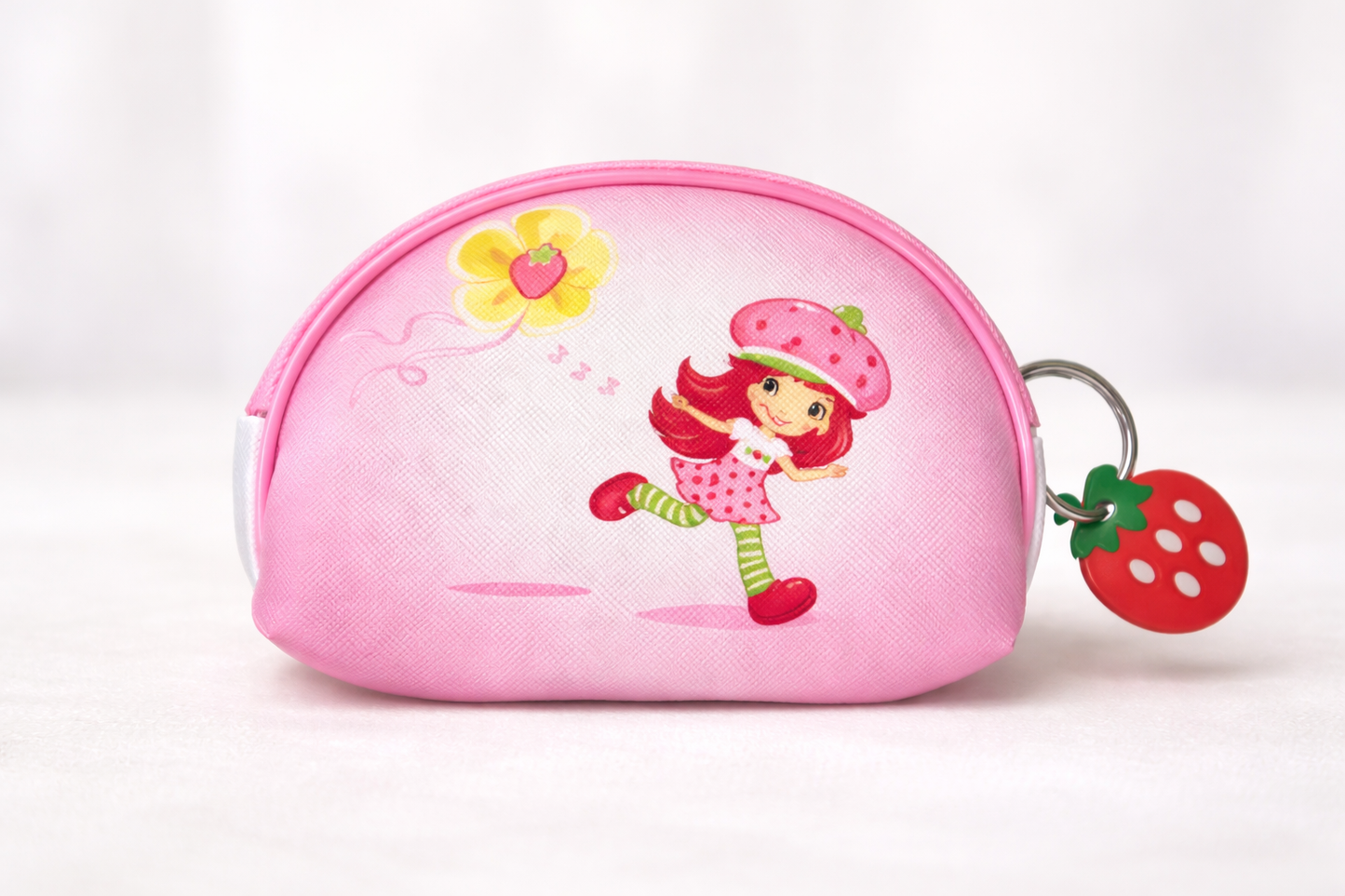 🍓 Strawberry Shortcake Coin Purse – Cute, Tiny, and Way More Useful Than It Looks