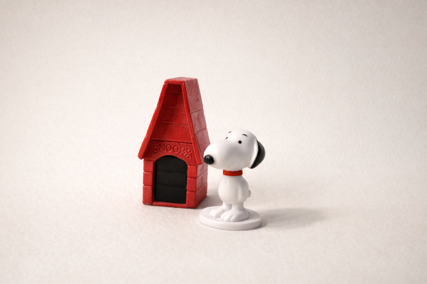 Peanuts Character Figurines – Small Plastic Icons With Opinions